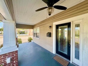 302 W Haya St in Tampa, FL - Building Photo - Building Photo