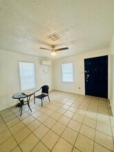 2905 Rogers St in Corpus Christi, TX - Building Photo - Building Photo