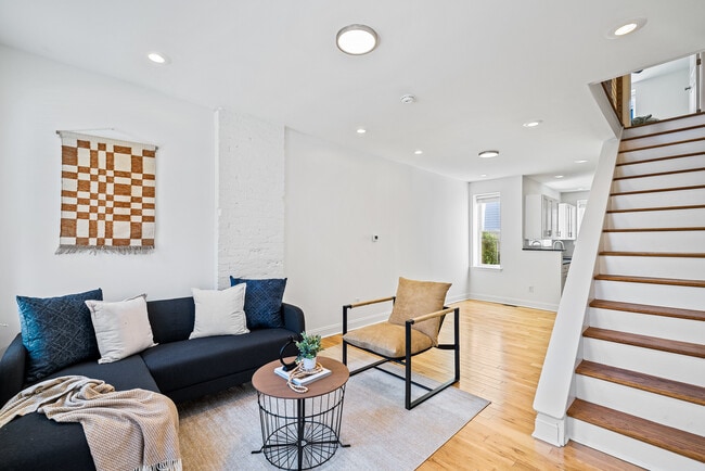 property at 118 W Montgomery Ave