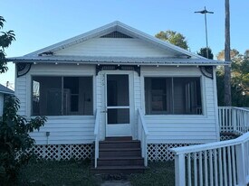 326 Lemon Ave in Sebring, FL - Building Photo