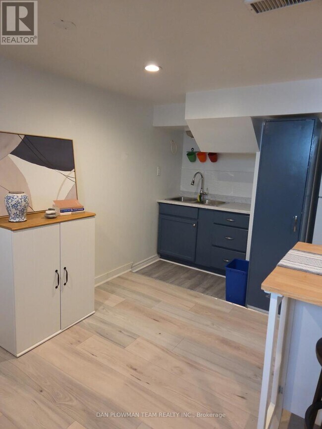 131 Central Park Blvd N in Oshawa, ON - Building Photo - Building Photo