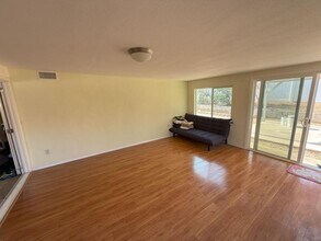 11390 Pegasus Ave in San Diego, CA - Building Photo - Building Photo
