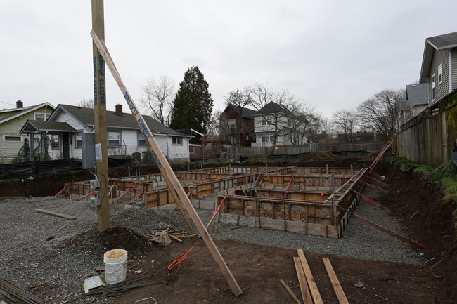 NE 11th 4-Plex in Portland, OR - Foto de edificio - Building Photo