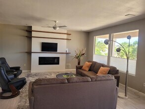 16248 W Tuscany Way in Surprise, AZ - Building Photo - Building Photo