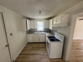 601 N Franklin Ave in Cleveland, TX - Building Photo - Building Photo