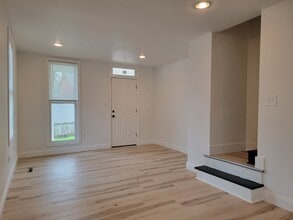 113 E Chestnut St in Ephrata, PA - Building Photo - Building Photo