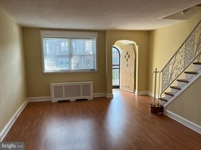 1323 Gilham St in Philadelphia, PA - Building Photo - Building Photo