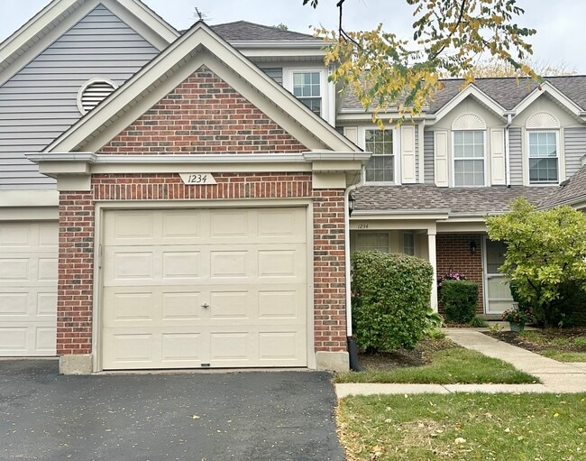 1234 Churchill Ct in Buffalo Grove, IL - Building Photo - Building Photo