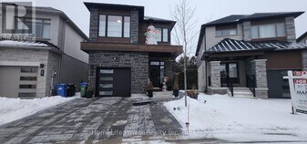 19 Ferris Cir in Guelph, ON - Building Photo