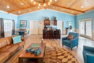 Trails of Signal Mountain in Chattanooga, TN - Foto de edificio - Interior Photo