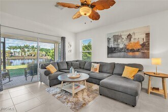 18529 Cronin Sand Ln in North Fort Myers, FL - Building Photo - Building Photo