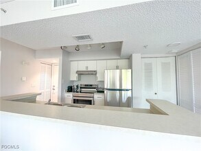 8851 Colonnades Ct W in Bonita Springs, FL - Building Photo - Building Photo