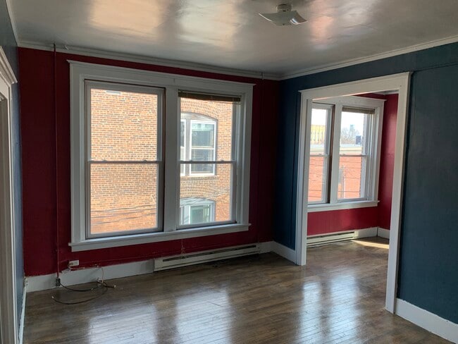 property at 304 N Main St