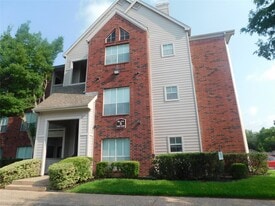 1330 Old Spanish Trl in Houston, TX - Building Photo