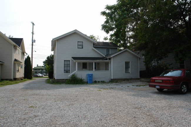 827 N Capitol Ave in Lansing, MI - Building Photo - Building Photo