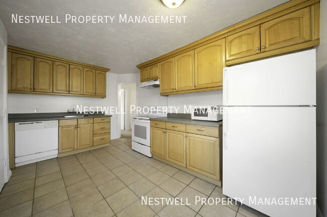 property at 1476 E 3010 S