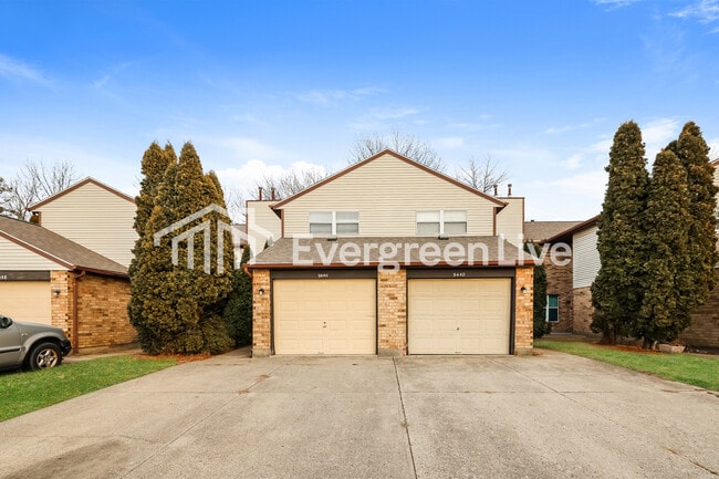 property at 9440 Arboridge Ln