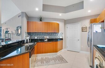 241 Riverside Dr in Holly Hill, FL - Building Photo - Building Photo