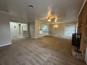 4412 Granbury Rd in Fort Worth, TX - Building Photo - Building Photo