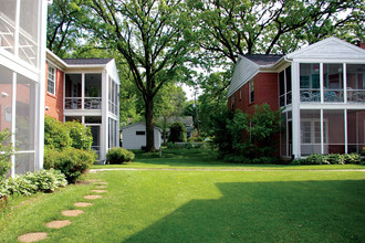 Hayes Houses in Madison, WI - Foto de edificio - Building Photo