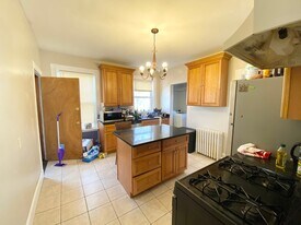 45 Cherokee St, Unit 3 in Boston, MA - Building Photo