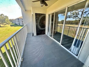 14025 Fairway Island Dr in Orlando, FL - Building Photo - Building Photo