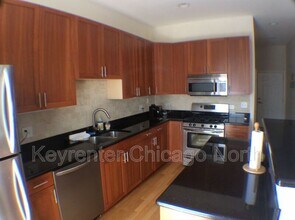 6015 N Mozart St in Chicago, IL - Building Photo - Building Photo