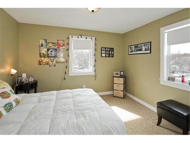 property at 2327 Cole Ave SE