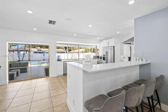 3460 N 46th Ave in Hollywood, FL - Building Photo - Building Photo