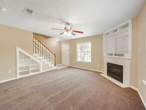 24023 Strong Pine Dr in Huffman, TX - Building Photo - Building Photo