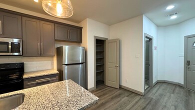 4118 Mallow St in Houston, TX - Building Photo - Building Photo