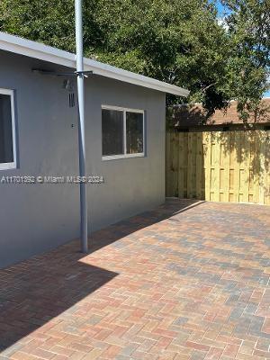 2873 NW 193rd St in Miami Gardens, FL - Building Photo - Building Photo