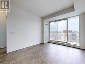 2-422 David Eyer Rd in Richmond Hill, ON - Building Photo - Building Photo