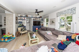 2045 Lake Ave in Charleston, SC - Building Photo - Building Photo