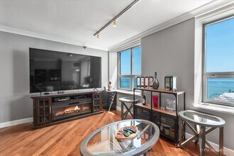 474 N Lake Shore Dr in Chicago, IL - Building Photo - Building Photo