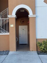 7250 NW 177th St in Hialeah, FL - Building Photo - Building Photo