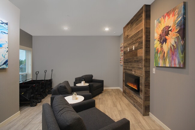 Courtyard Apartments