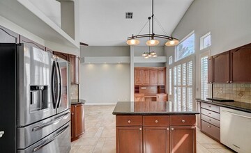 8809 Las Olivas Ave in Las Vegas, NV - Building Photo - Building Photo