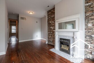 1740 W Huron St, Unit 3F in Chicago, IL - Building Photo - Building Photo