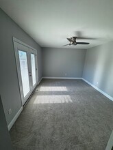 381 Erin Dr in St. Peters, MO - Building Photo - Building Photo