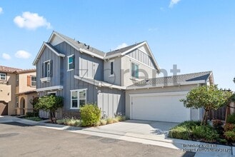 272 Hopkins Ct in Mountain House, CA - Building Photo - Building Photo