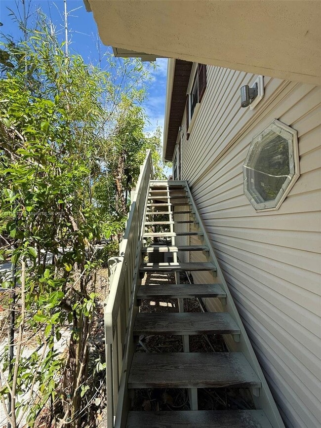 143 Valois Blvd in Key Largo, FL - Building Photo - Building Photo