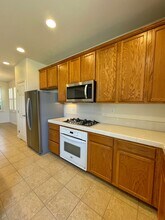 1881 Alice Way in Sacramento, CA - Building Photo - Building Photo