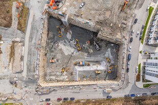 Harlin in Vancouver, BC - Building Photo