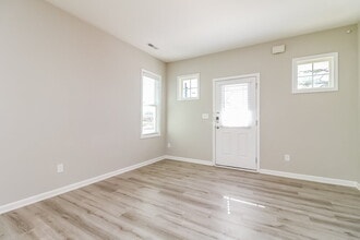 167 E Wilson St in Clayton, NC - Building Photo - Building Photo