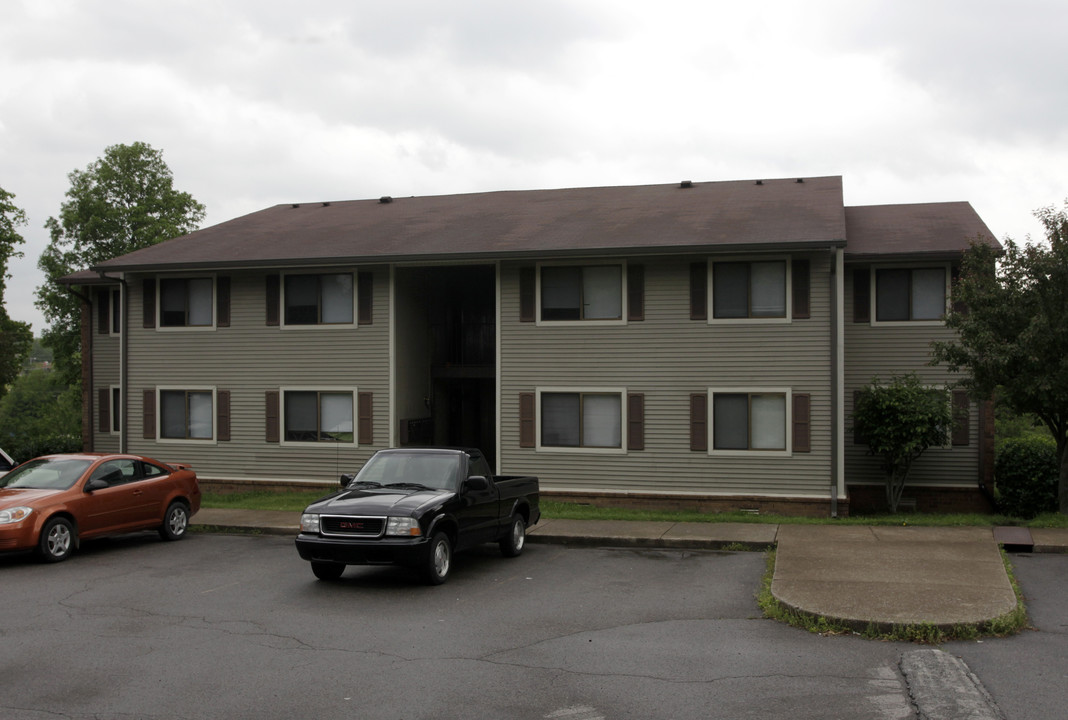 Brookview Apartments in Dickson, TN - Building Photo