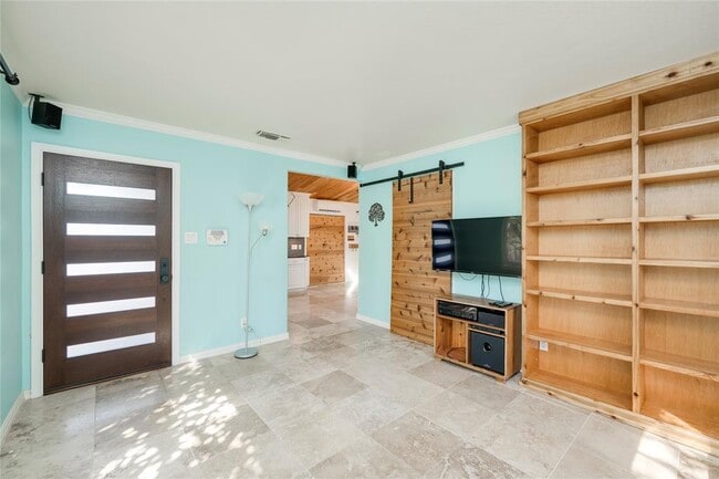 property at 2404 Barton Skyway