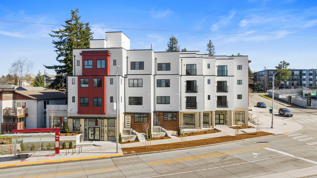 Delridge Heights in Seattle, WA - Building Photo