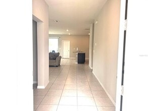 863 Hudson Valley Dr in Poinciana, FL - Building Photo - Building Photo