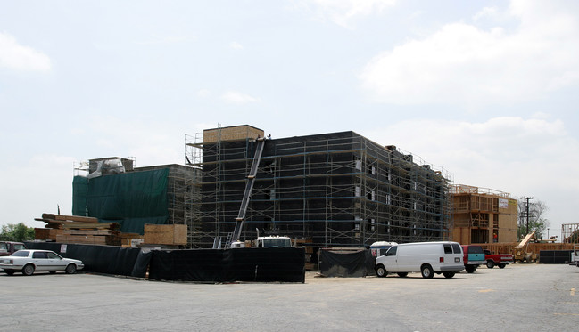 Pacific Towers in El Monte, CA - Building Photo - Building Photo